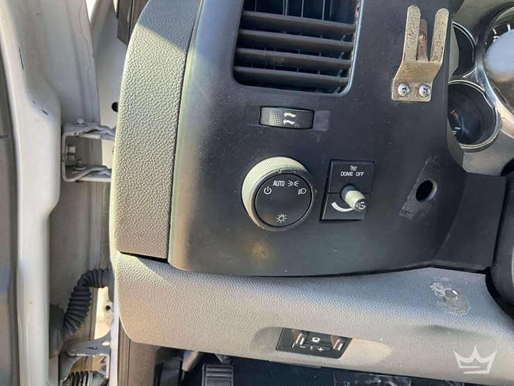 2009-chevrolet-silverado-2500-image-15