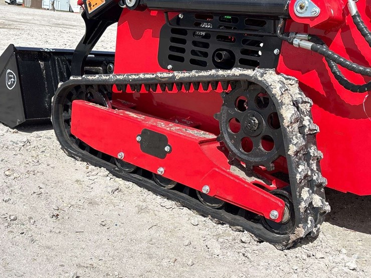 2025-ht360w-mini-walk-behind-track-loader-skid-steer-image-27