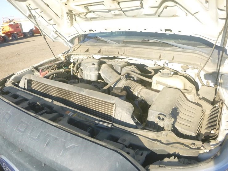 2016-ford-f350-image-17