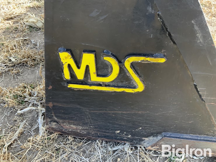 2023-mds-1.8yd-bucket-image-17