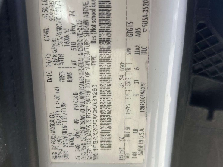 2016-ford-transit-image-5