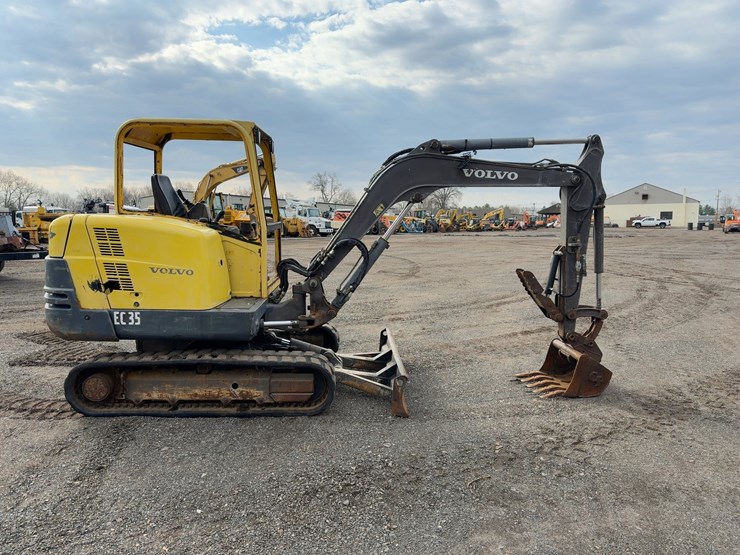 2004-volvo-ec35-image-6