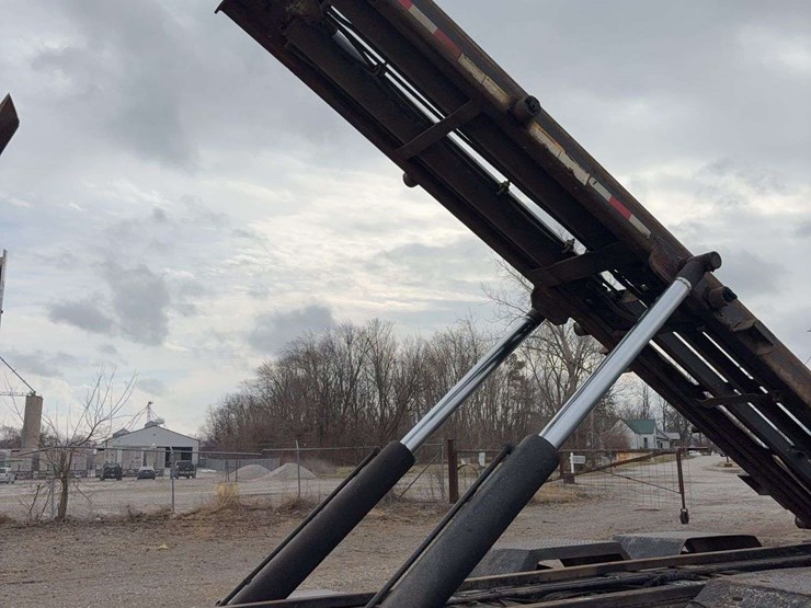 2006-international-8600-image-26