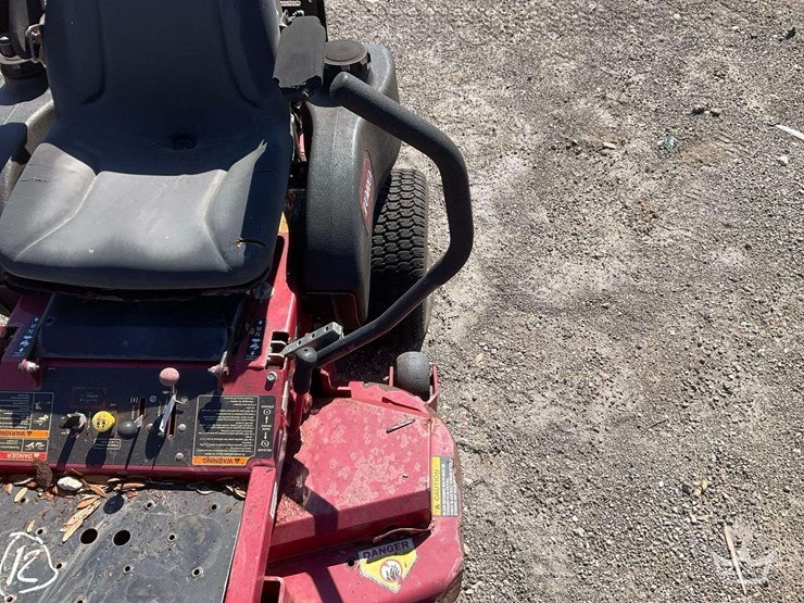 2007-toro-z-master-zero-turn-commercial-mower-image-11