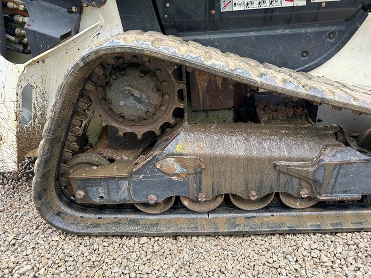 2020-bobcat-t66-image-13