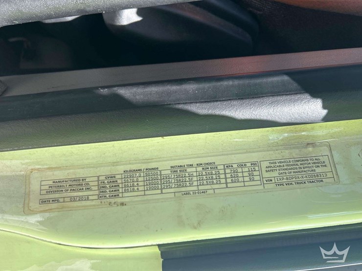 2019-peterbilt-579-image-5