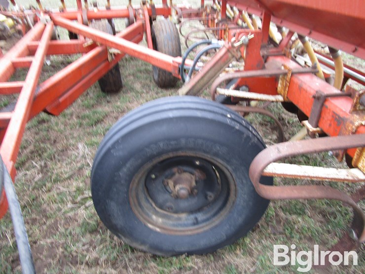 crustbuster-30'-hoe-drill-image-13