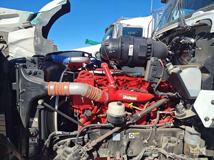 2012-kenworth-t800-image-12