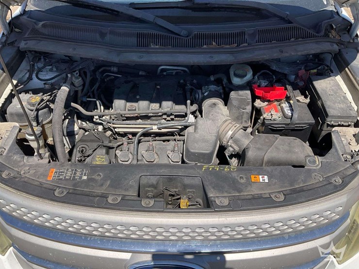 2014-ford-explorer-image-8