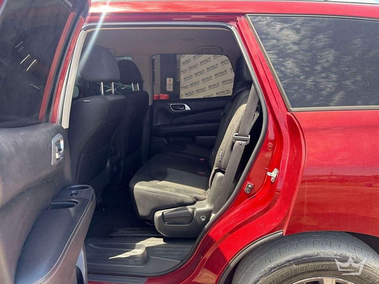 2018-nissan-pathfinder-image-23