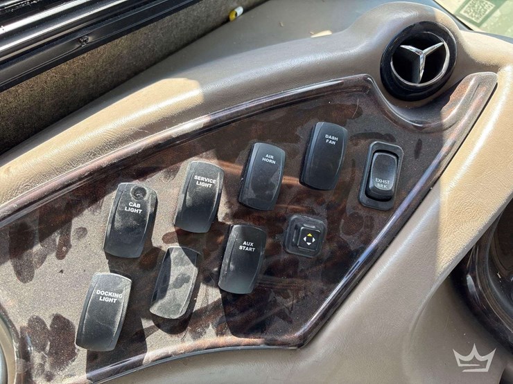 2018-freightliner-thor-venetian-400xcr-a40-41ft.-class-a-motorhome-image-20