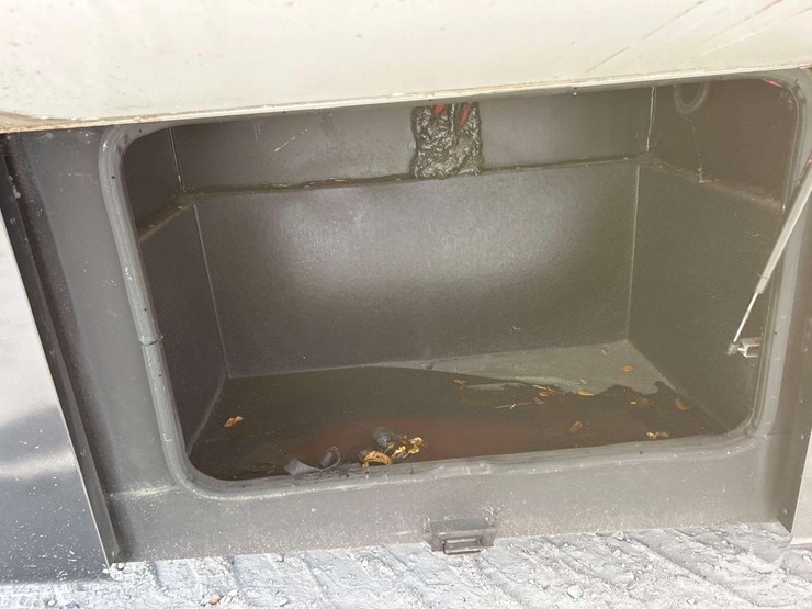 2006-freightliner-tuscany-4077-40ft-class-a-motorhome-image-13