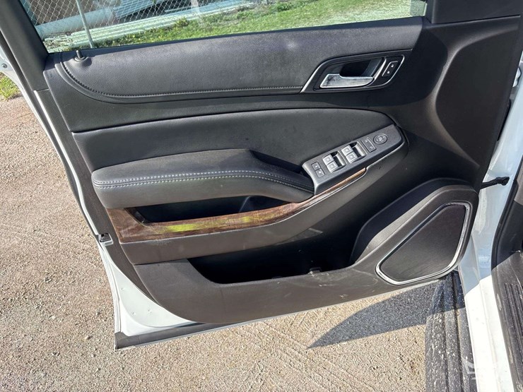 2020-chevrolet-tahoe-image-6