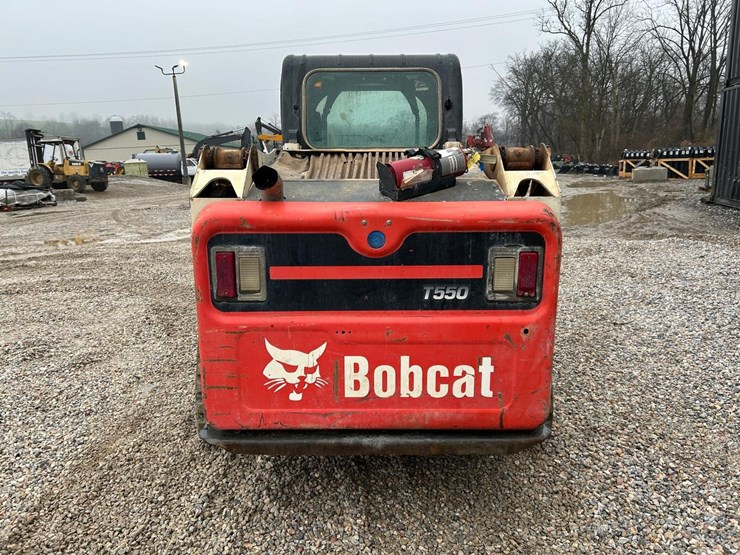 2016-bobcat-t550-image-3