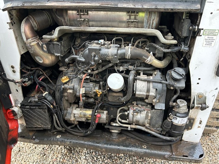 2016-bobcat-t870-image-15