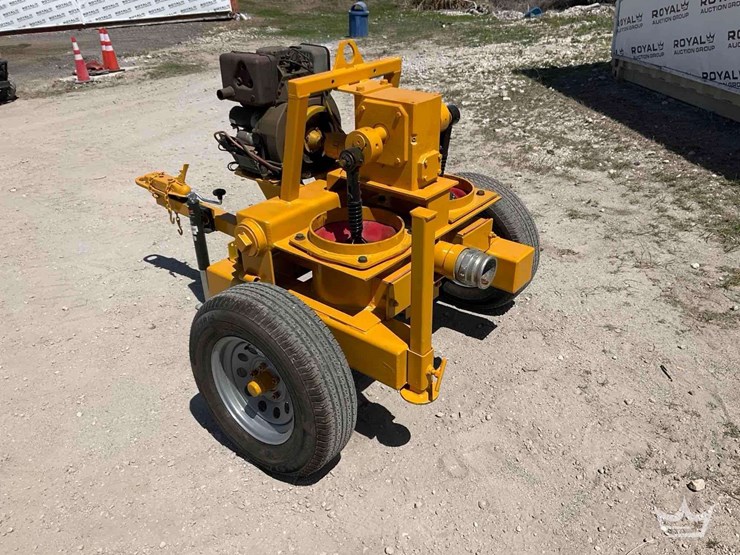 smalline-4in.-double-diaphragm-s/a-towable-trash-pump-image-12