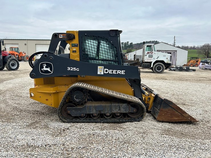 2021-deere-325g-image-5