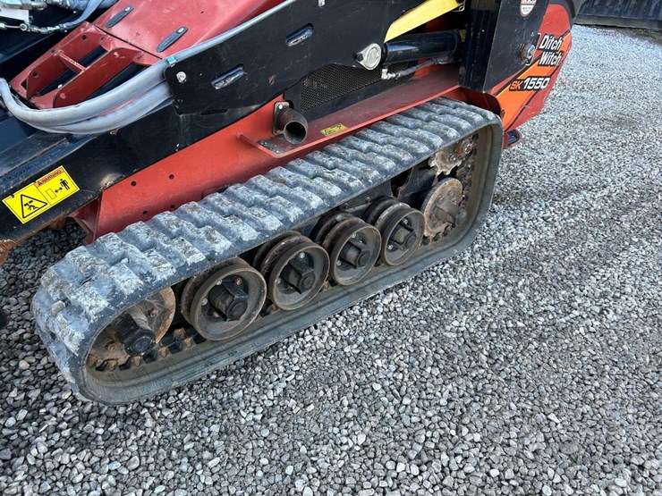 ditch-witch-sk1550-image-11