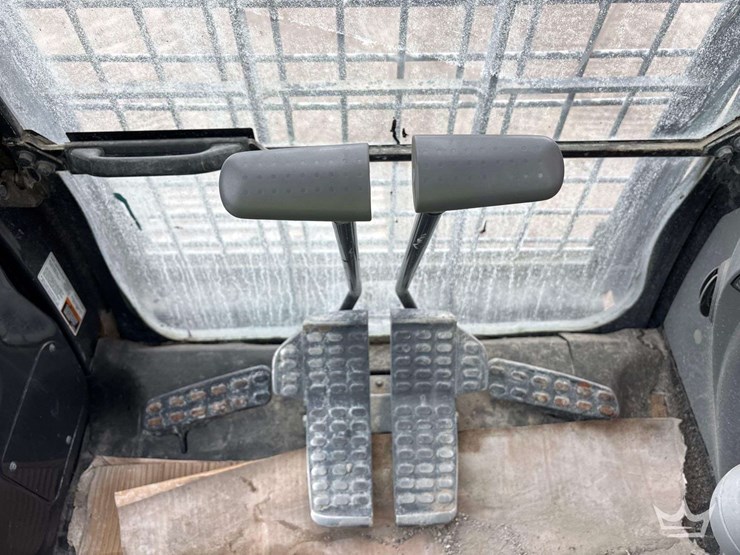 2018-hitachi-zx300-lc-6n-image-19