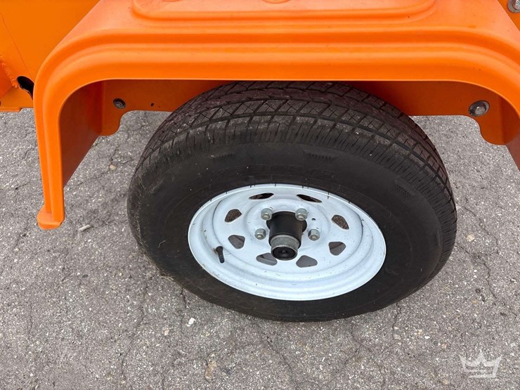 2023-solartech-silent-advisor-fd-304-towable-solar-speed-limit-board-image-5