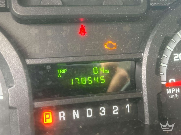 2012-ford-e350-image-6