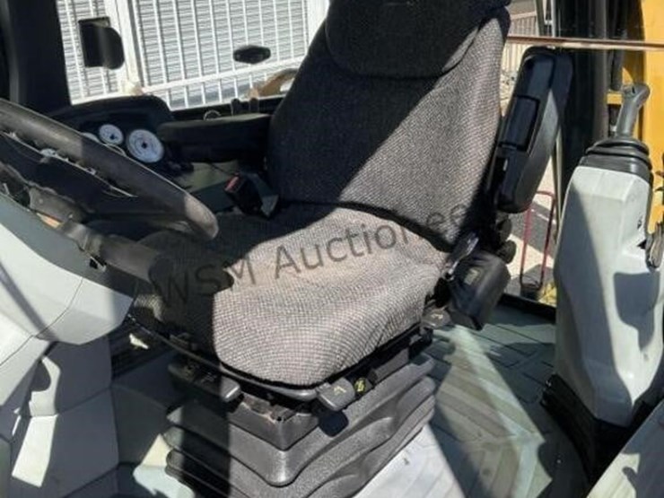 caterpillar-420e-image-18