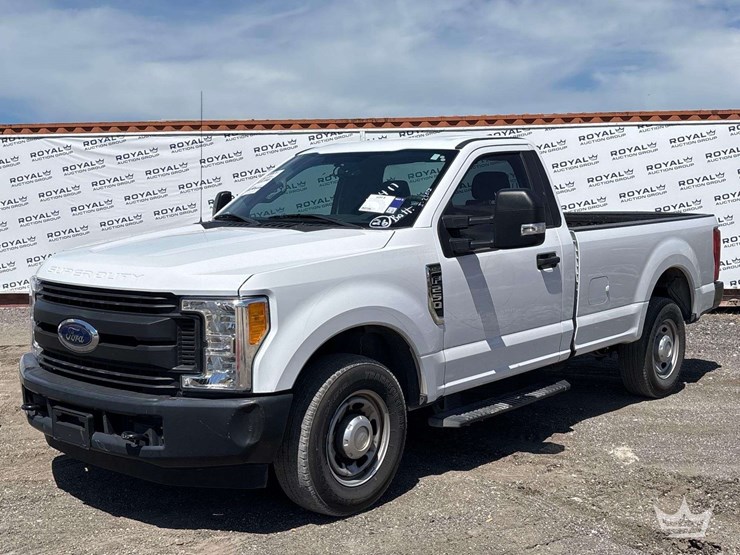 2017-ford-f250-image-1