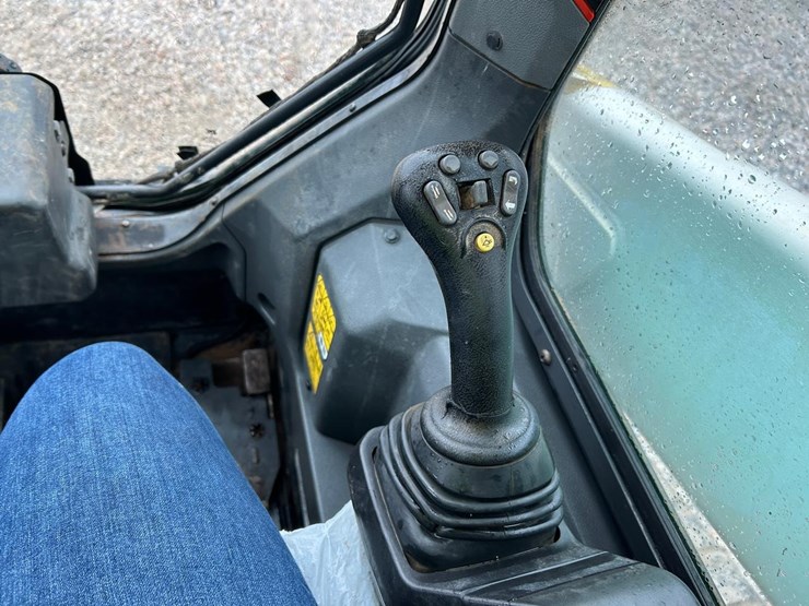 2020-bobcat-t66-image-21