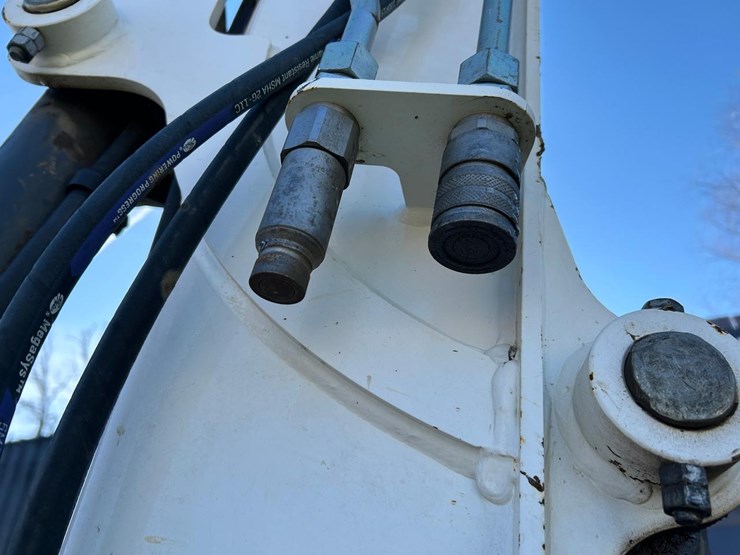 2022-bobcat-e50-image-10