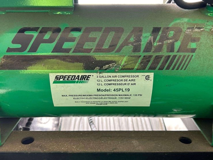 2012-ford-e450-image-49