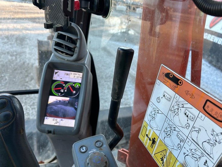 hitachi-zx135us-6-image-29