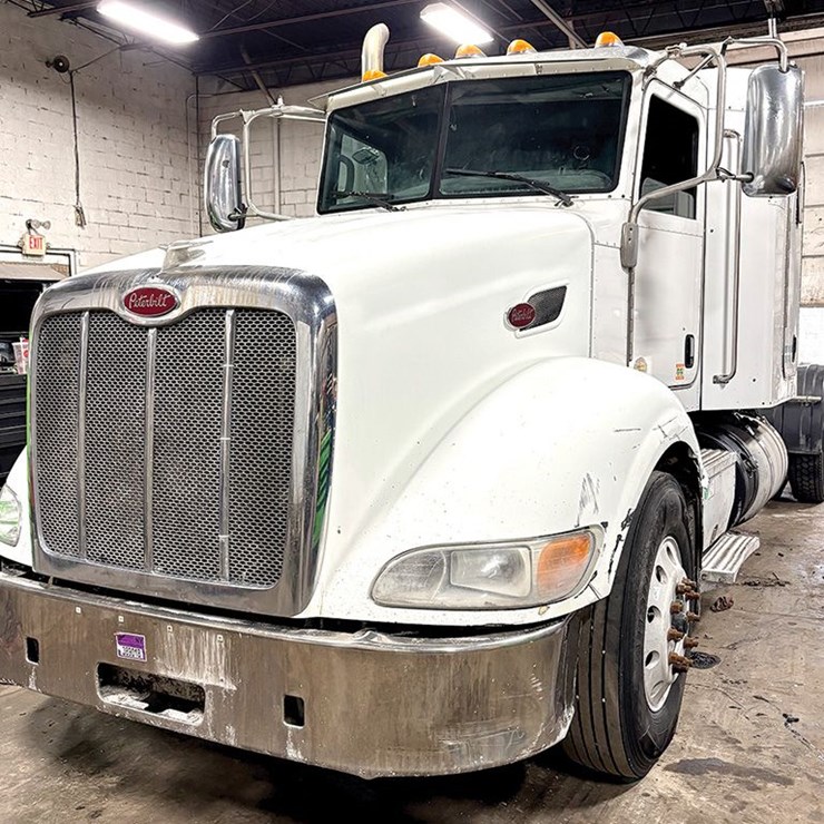 2014 PETERBILT 386