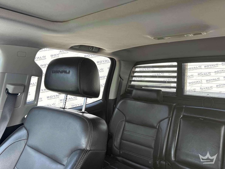 2015-gmc-sierra-3500-image-23