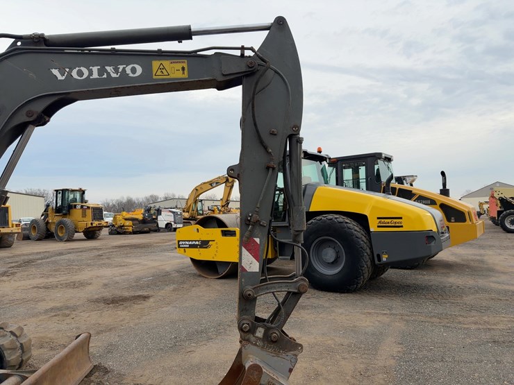 2014-volvo-ecr58d-image-10