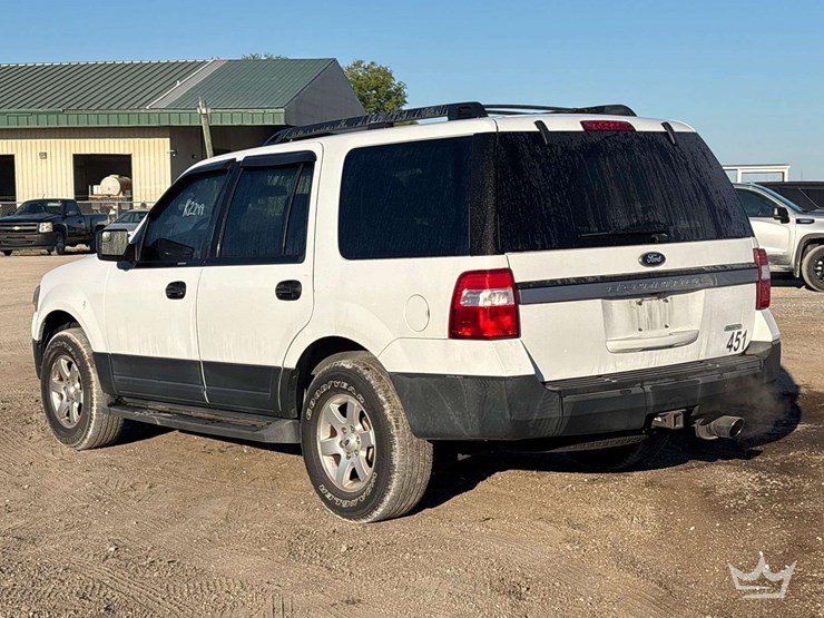 2016-ford-expedition-image-1