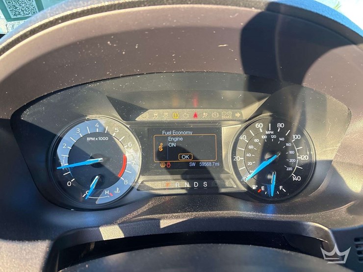 2016-ford-explorer-image-15