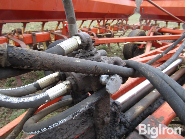 crustbuster-30'-hoe-drill-image-11