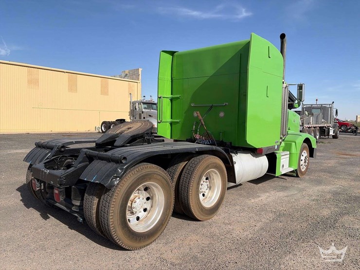 1994-peterbilt-377-image-4