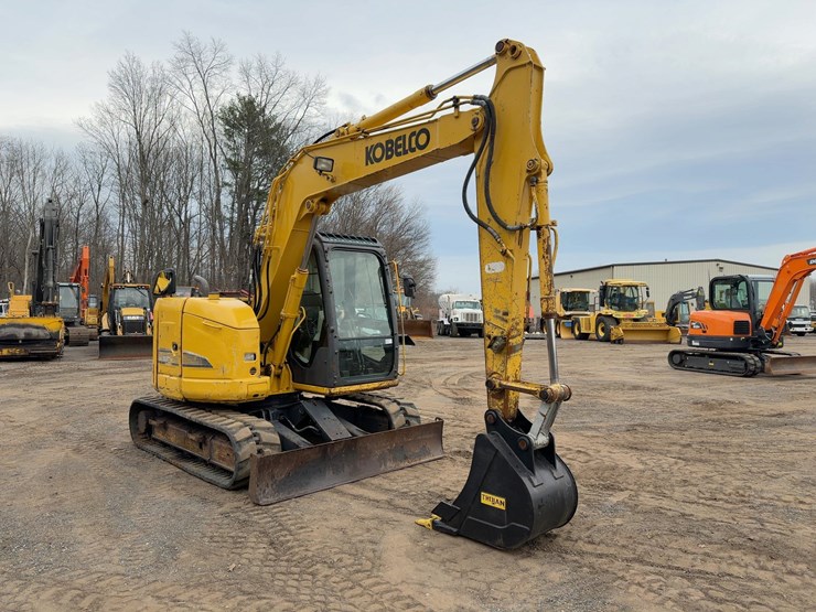 2017-kobelco-sk75sr-3e-image-7