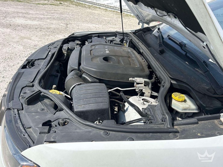 2016-jeep-grand-cherokee-image-7