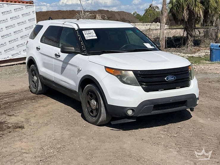 2015-ford-explorer-image-2