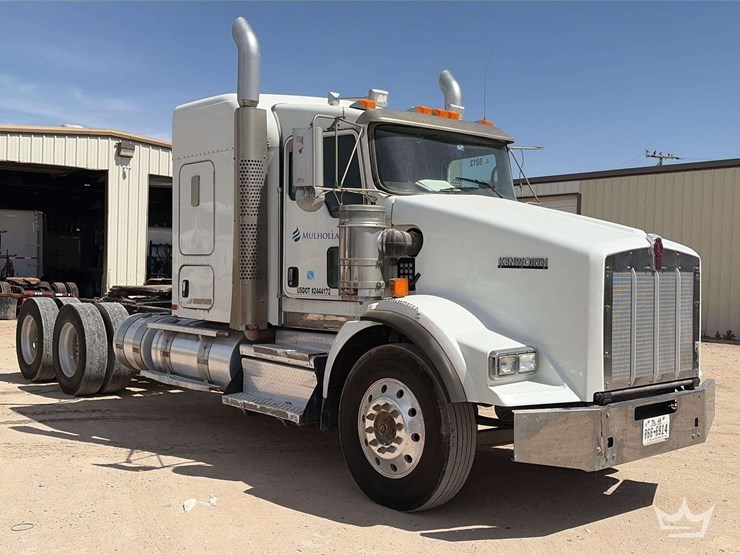 2018-kenworth-t800-image-2
