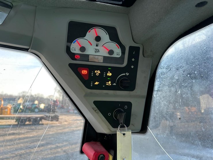 2018-jcb-270t-image-23