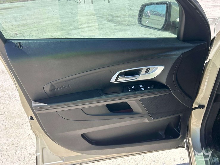 2015-chevrolet-equinox-image-14