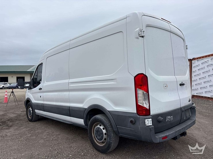 2017-ford-transit-image-4