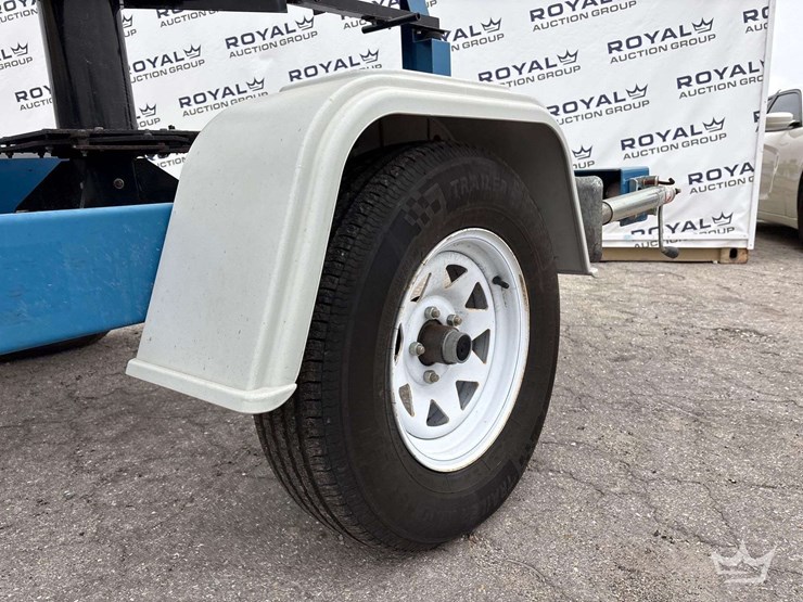 2018-solartech-silent-messenger-towable-solar-message-board-image-5