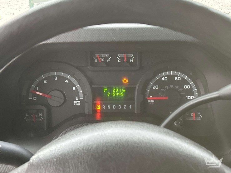 2015-ford-e350-image-14