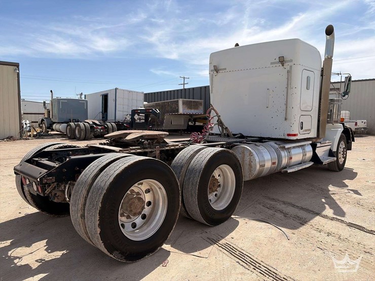 2018-kenworth-t800-image-4