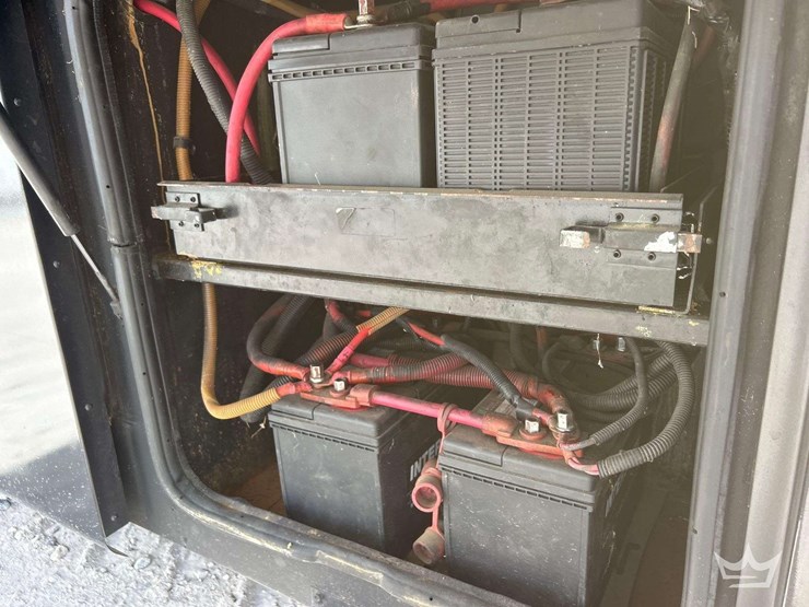 2006-freightliner-tuscany-4077-40ft-class-a-motorhome-image-12