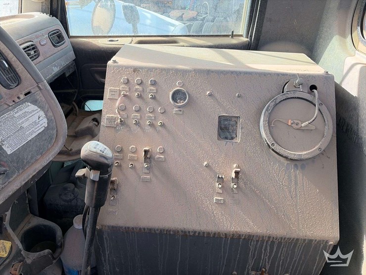 2007-peterbilt-379-image-14